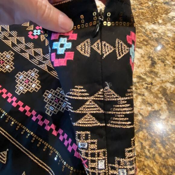 Verty Black Embellished Skirt with Metallic, Pink and Aqua Womens Medium - Picture 4 of 7